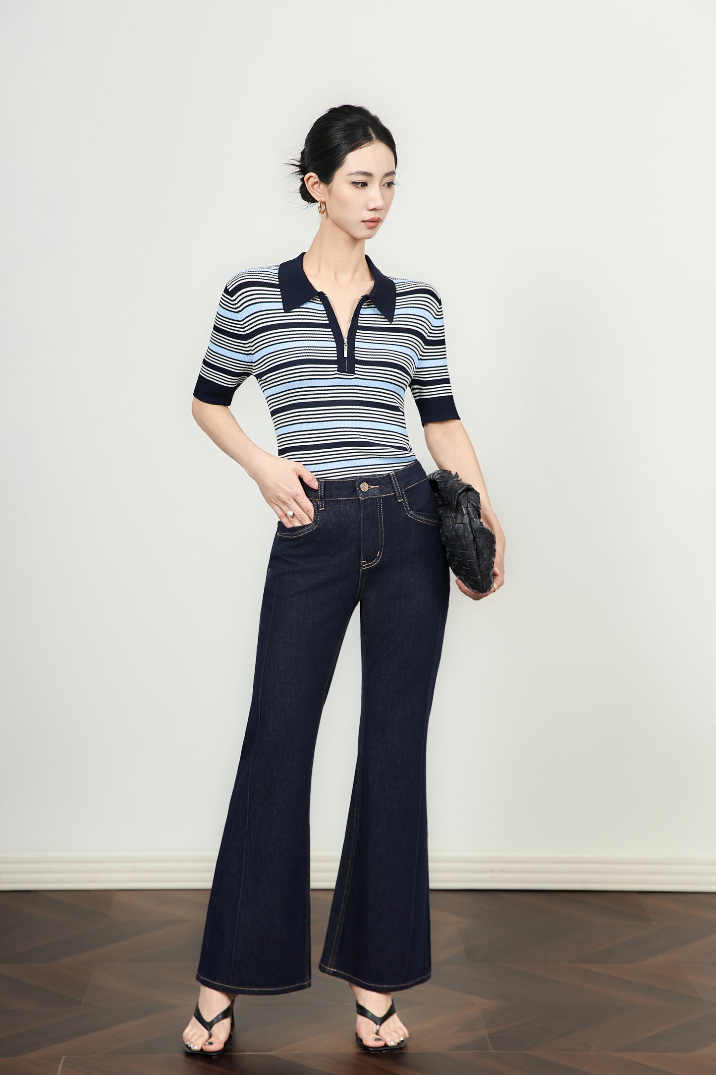 25ss Slimming, taller and slightly flared pants