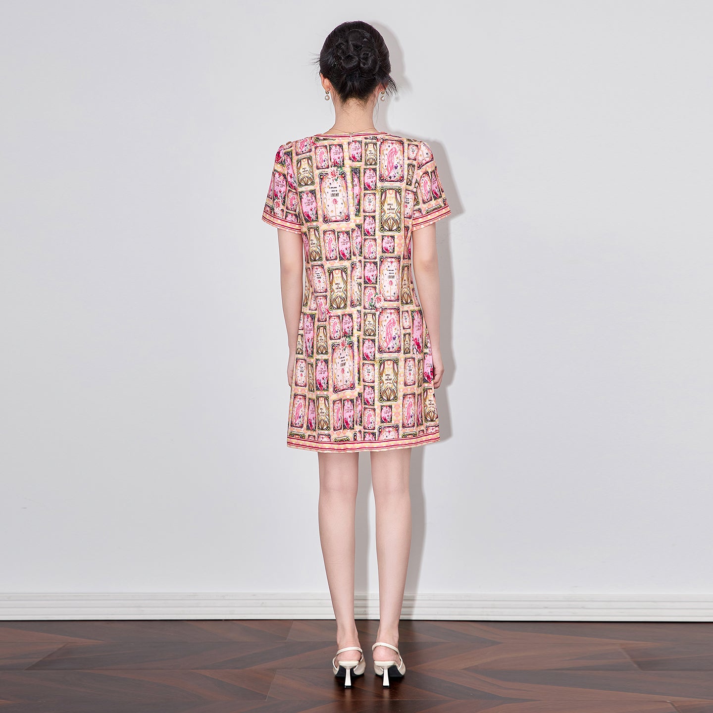 25ss Elegant and stylish printed slimming dress for socialite