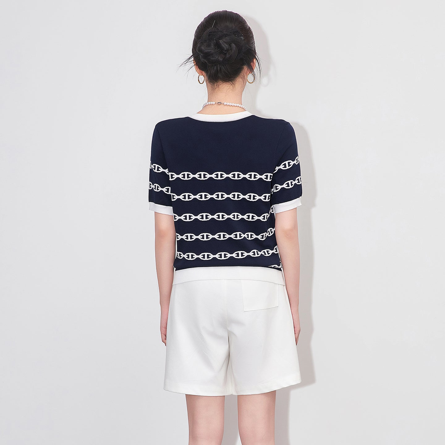 25ss V-neck knitted cardigan
