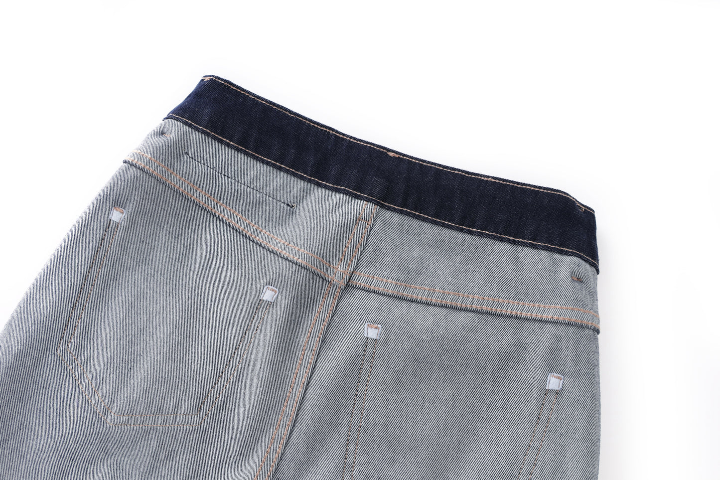 25ss Slimming, taller and slightly flared pants