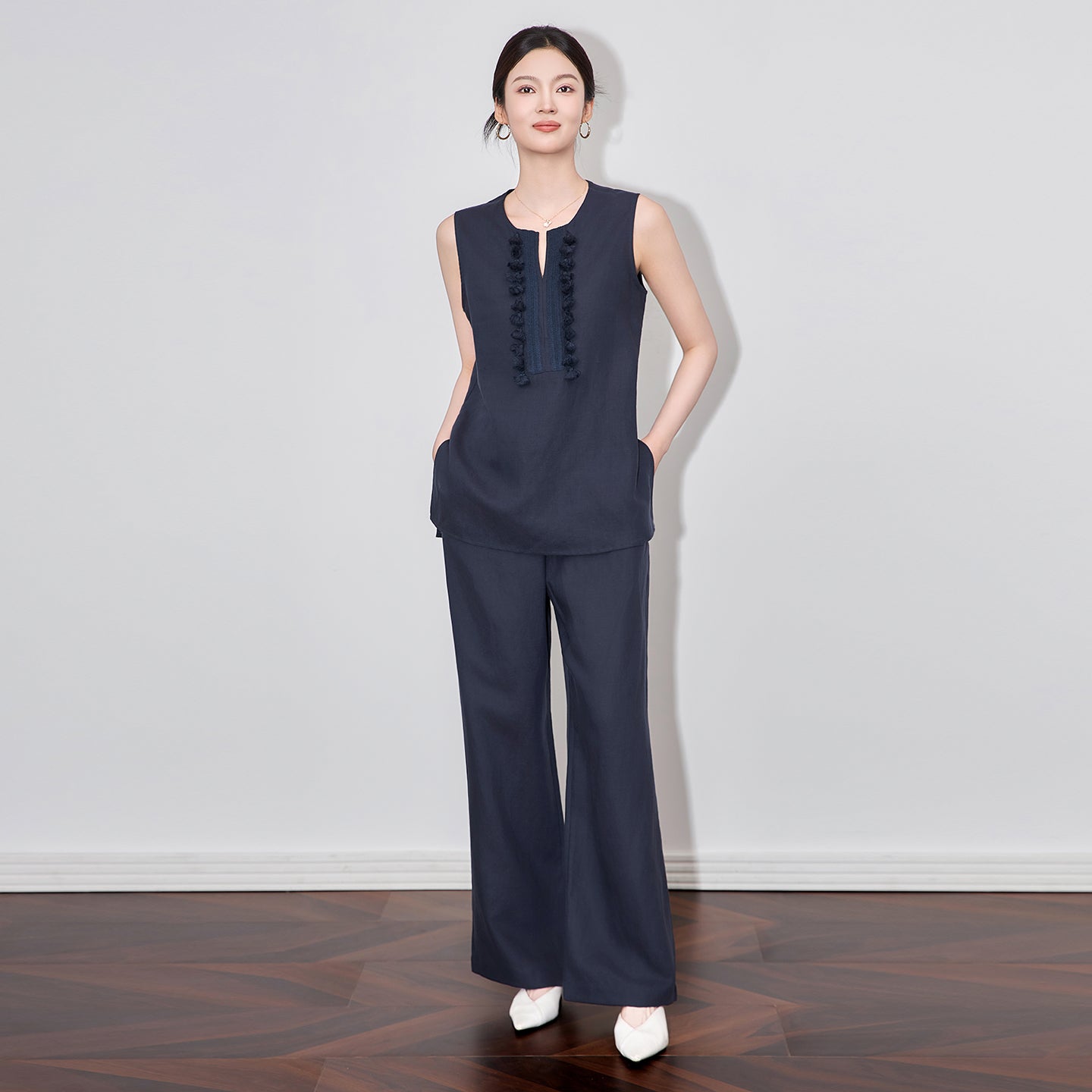25ss French V-neck linen vest and plain wide-leg suit
