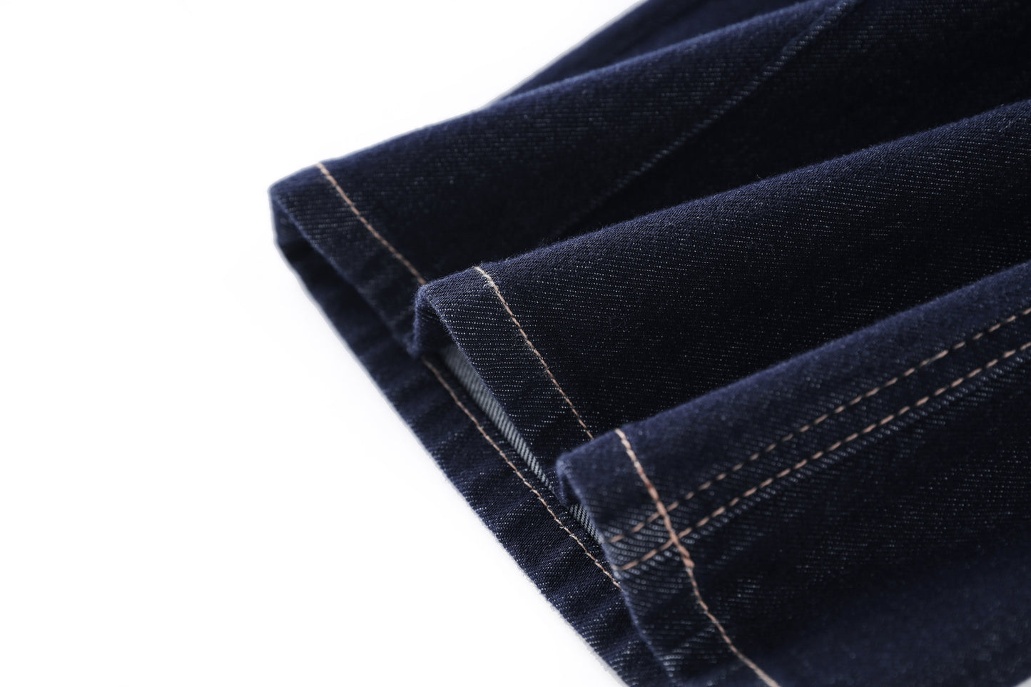 25ss Slimming, taller and slightly flared pants