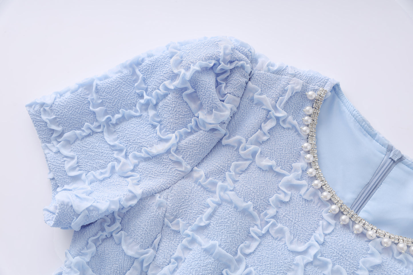 25ss Socialite-style top