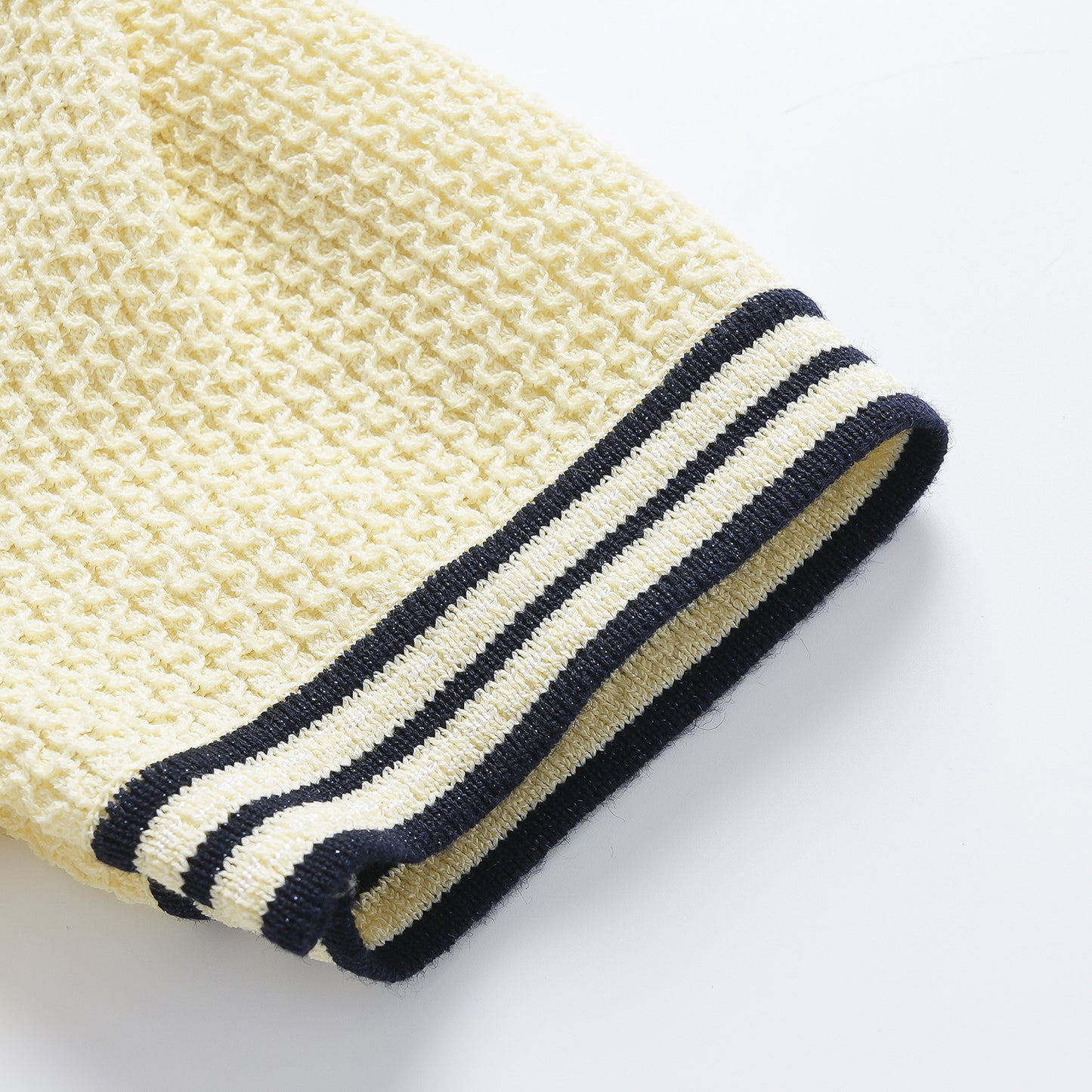 French-style, niche and youthful school-style knitted dress