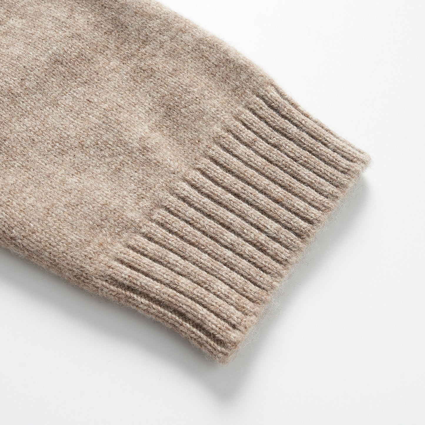 25ss Casual, simple and fashionable knitted cardigan