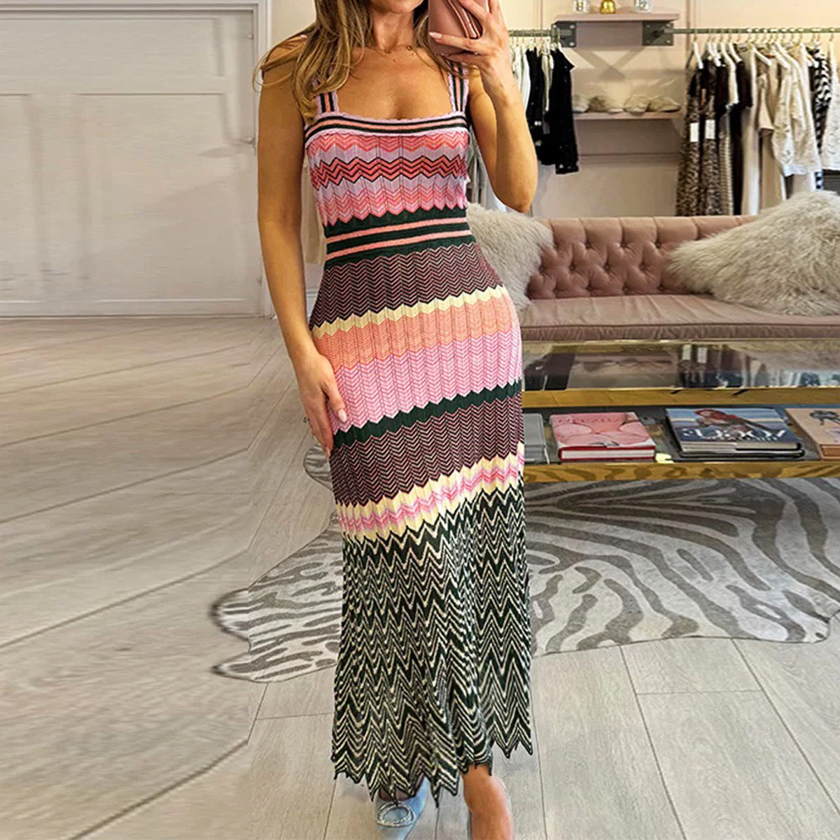 25ss A sleeveless knitted dress for socialite
