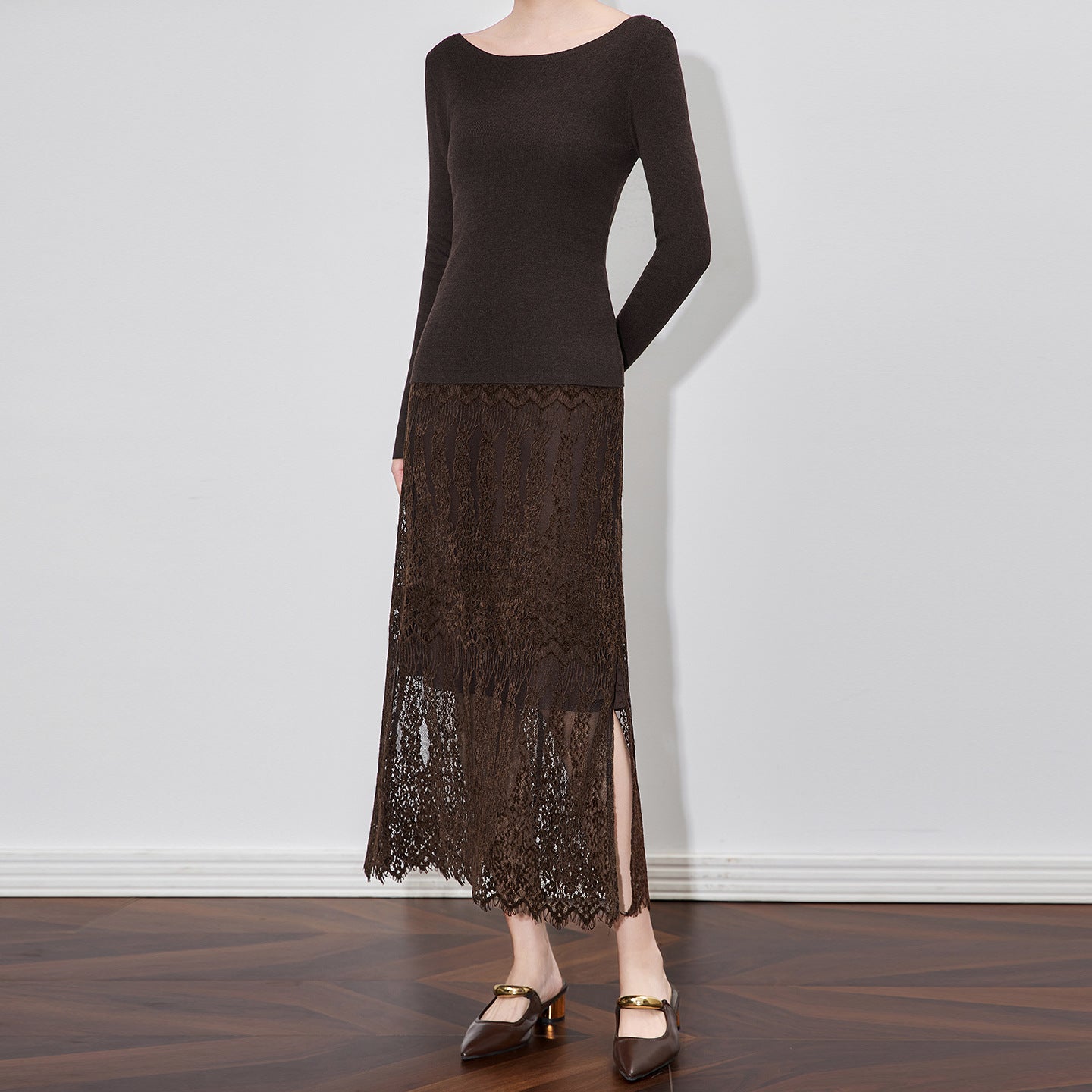 25ss A stunning Chanel lace mid-length skirt
