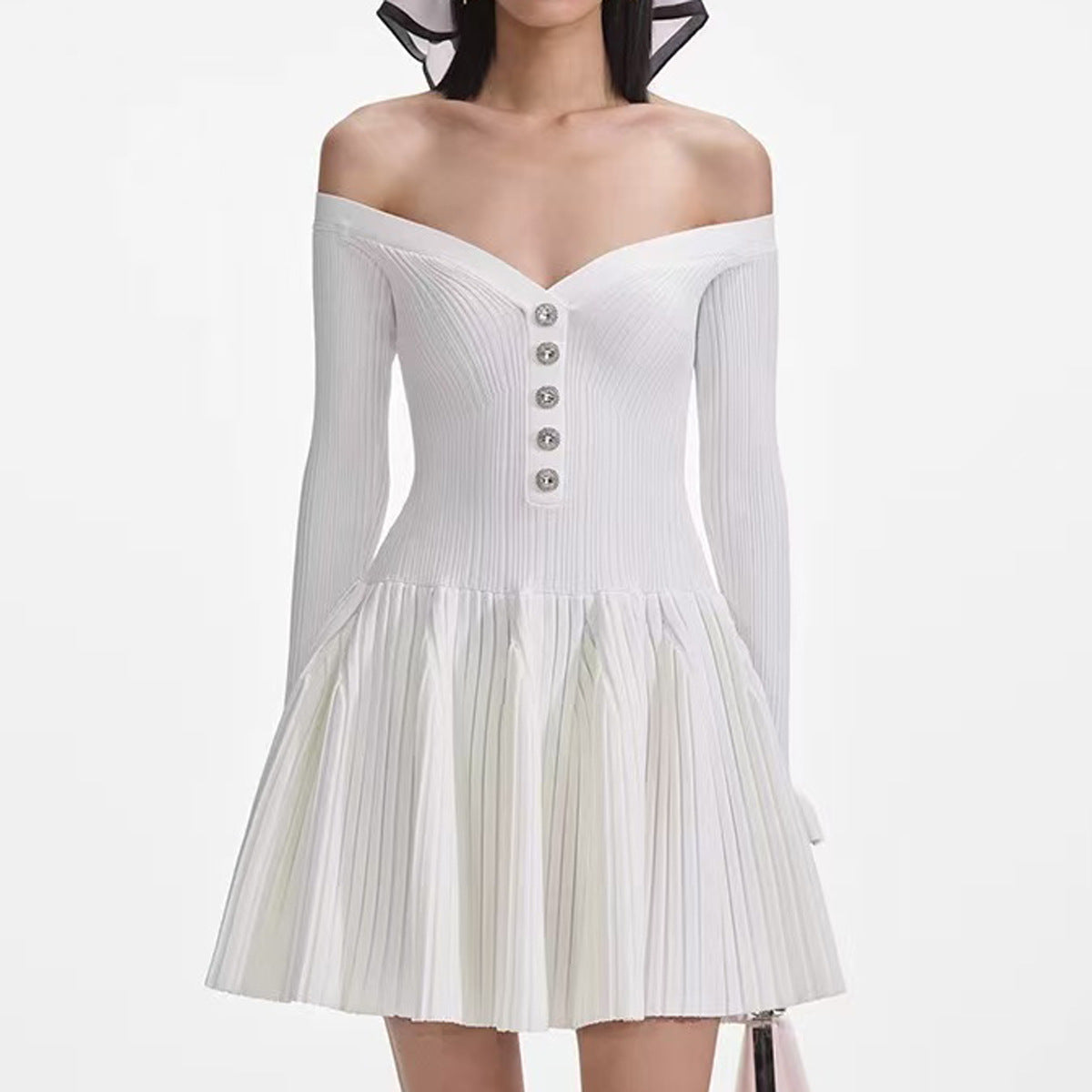 25ss Autumn one-shoulder knitted dress with a one-shoulder collar