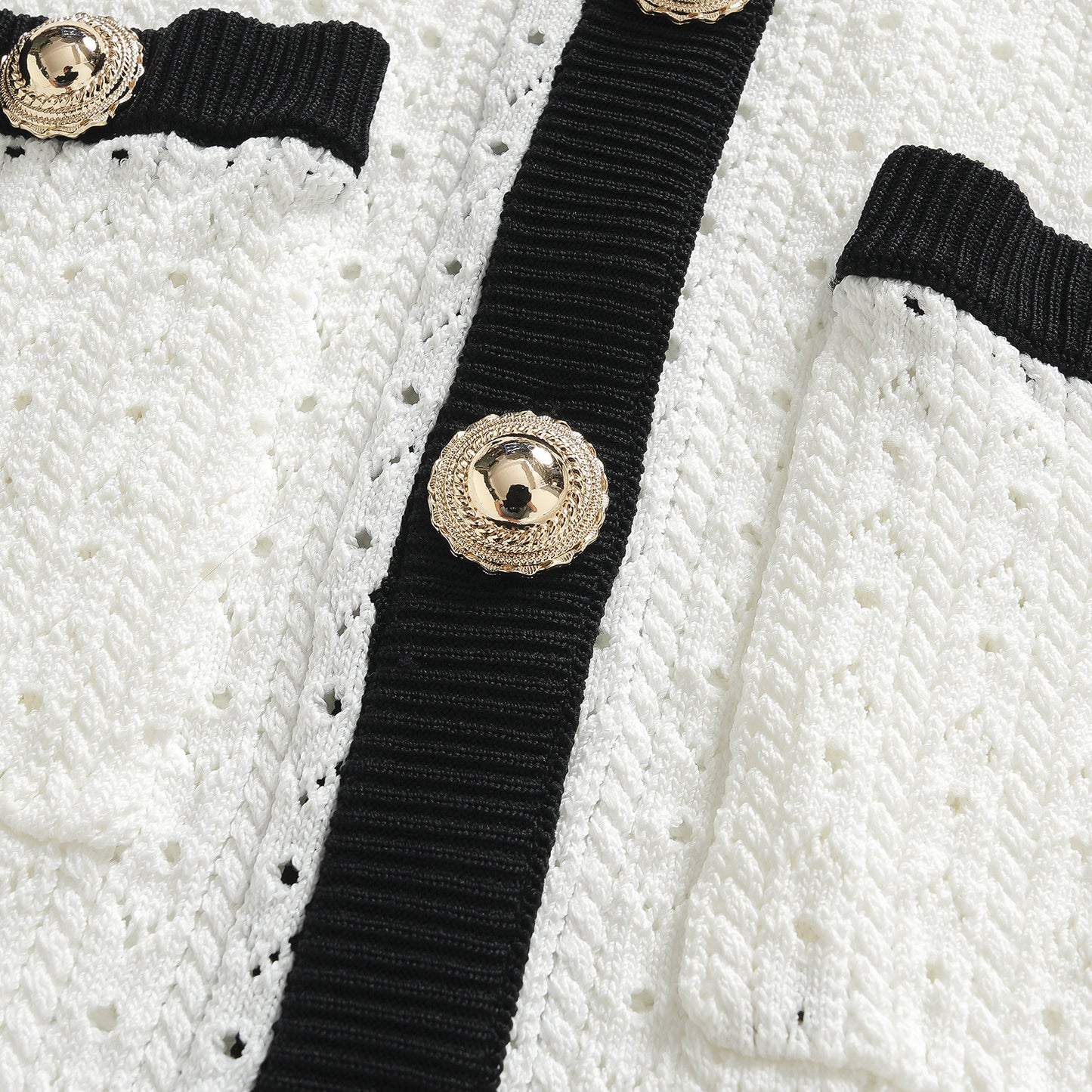 25ss Early autumn black and white contrasting color knitted dress