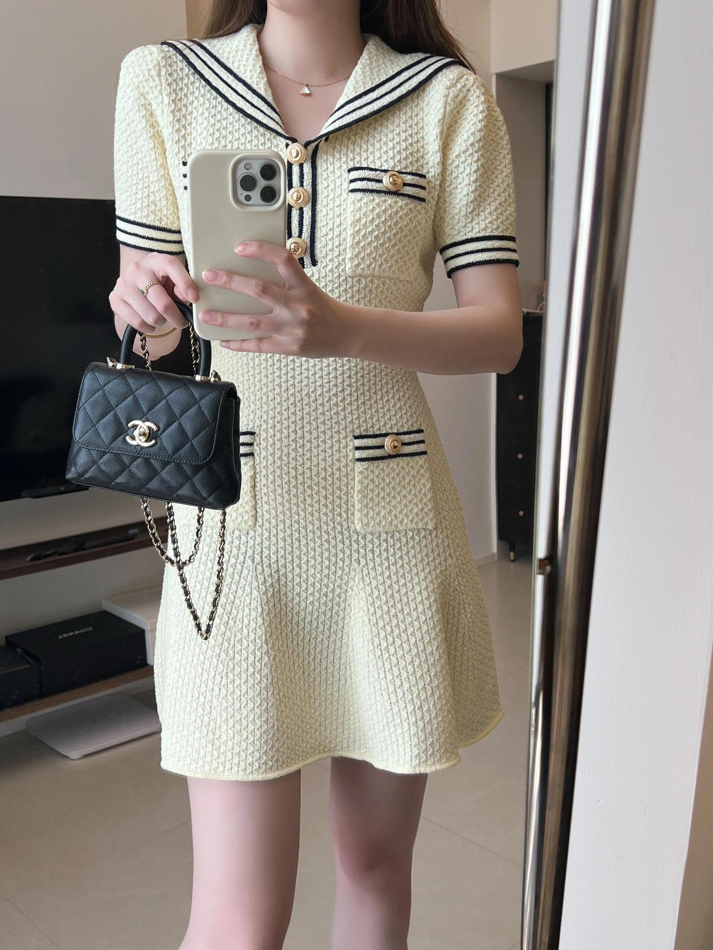 French-style, niche and youthful school-style knitted dress
