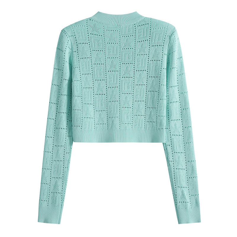 A small chanel-style jade button letter hollowed-out knitted cardigan