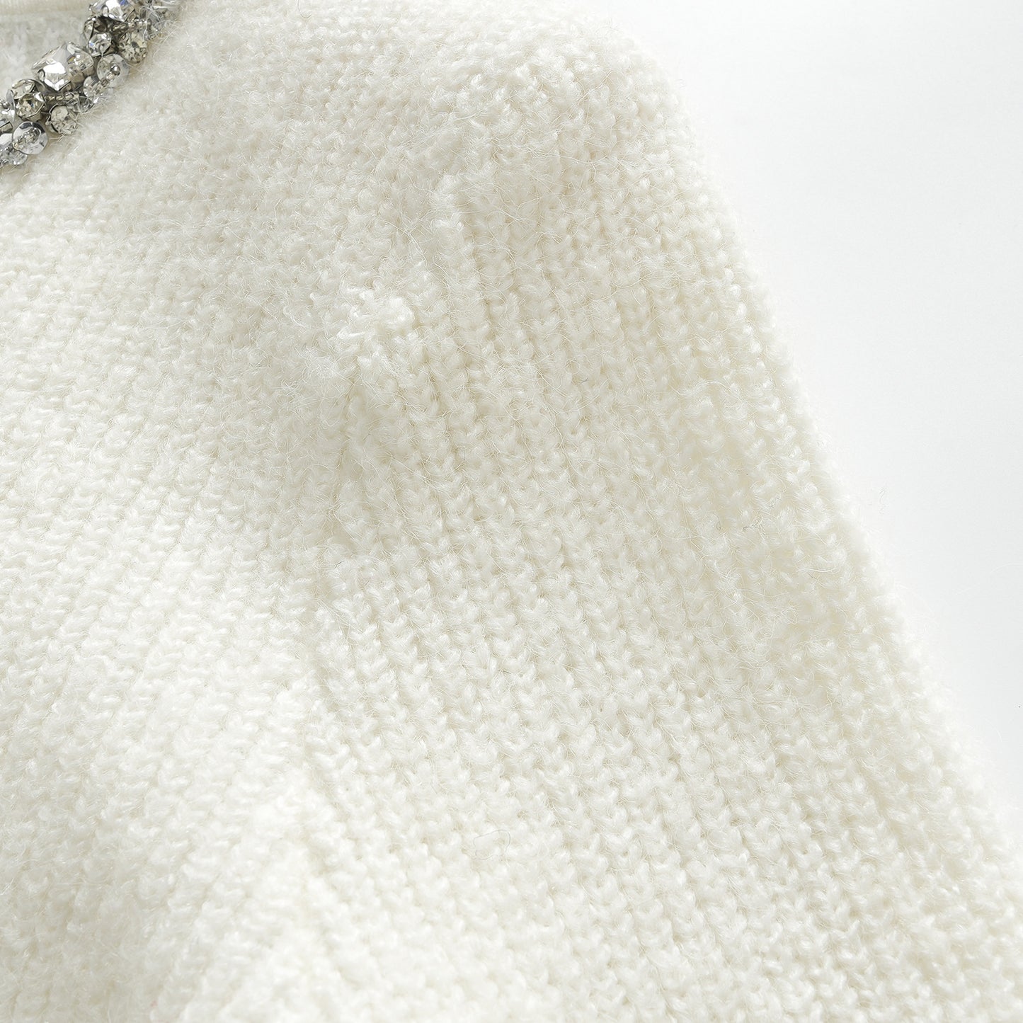 25ss A fashionable cardigan studded with diamonds in early autumn