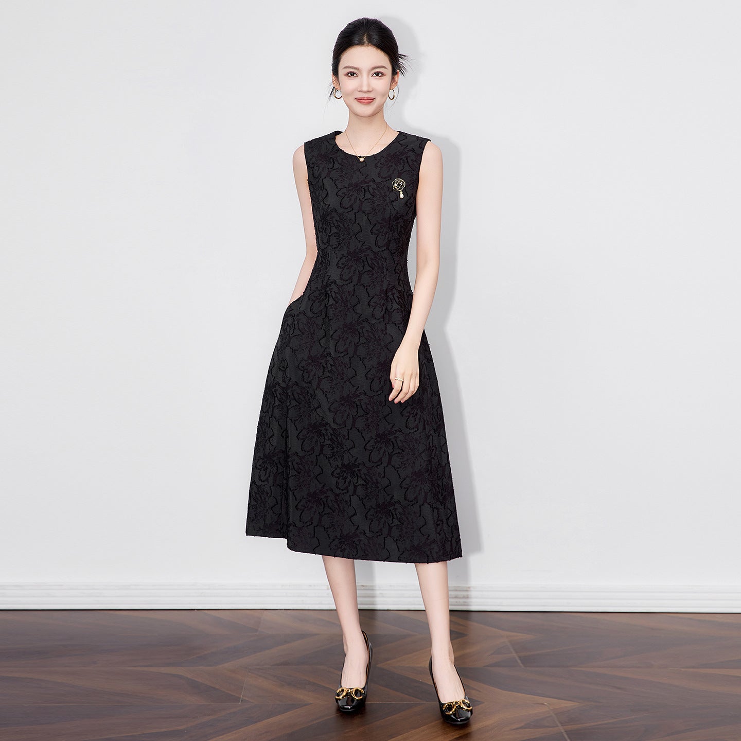 25ss Heavy industry cut-flower vest waist-cinching dress