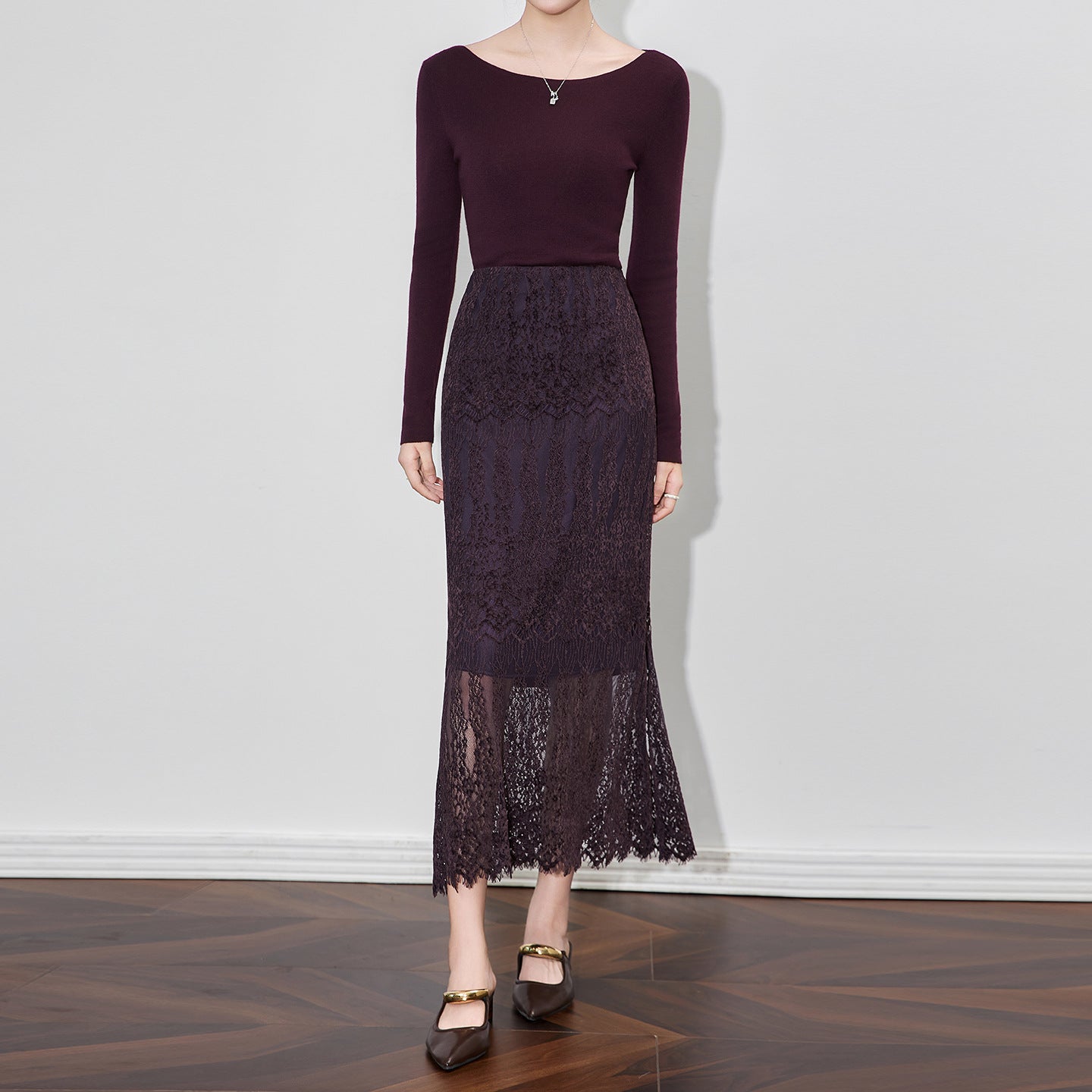 25ss A stunning Chanel lace mid-length skirt