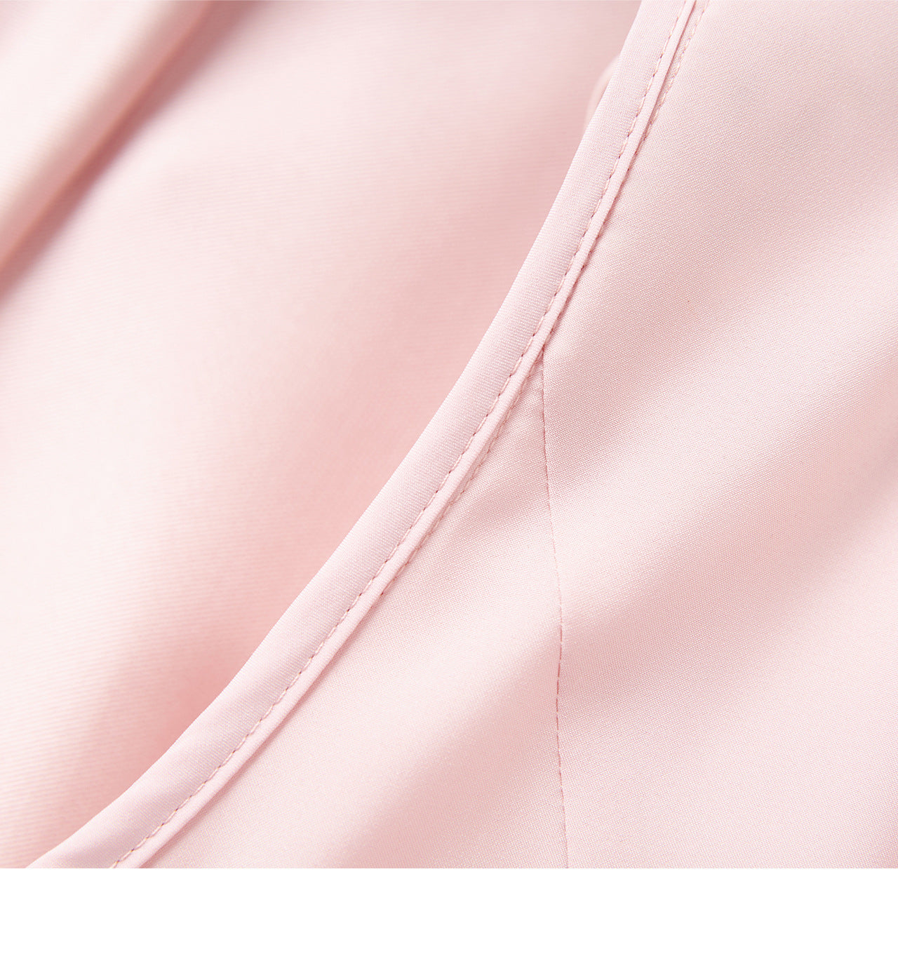 25ss A noble lady's lustrous dress with a cinched waist and a wide swing