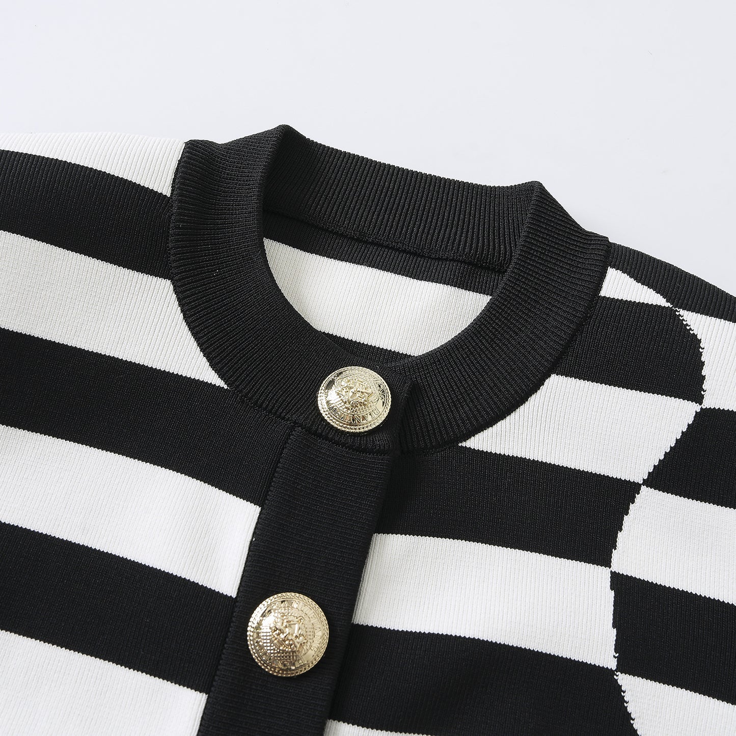25ss Black and white striped knitted cardigan