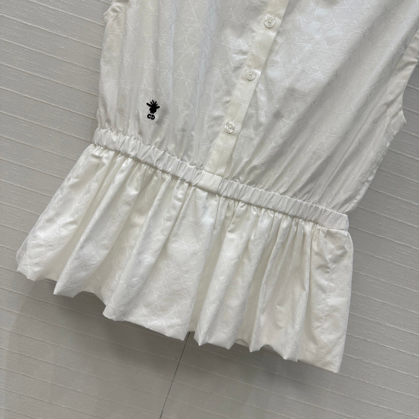 D 25SS Sleeveless shirt