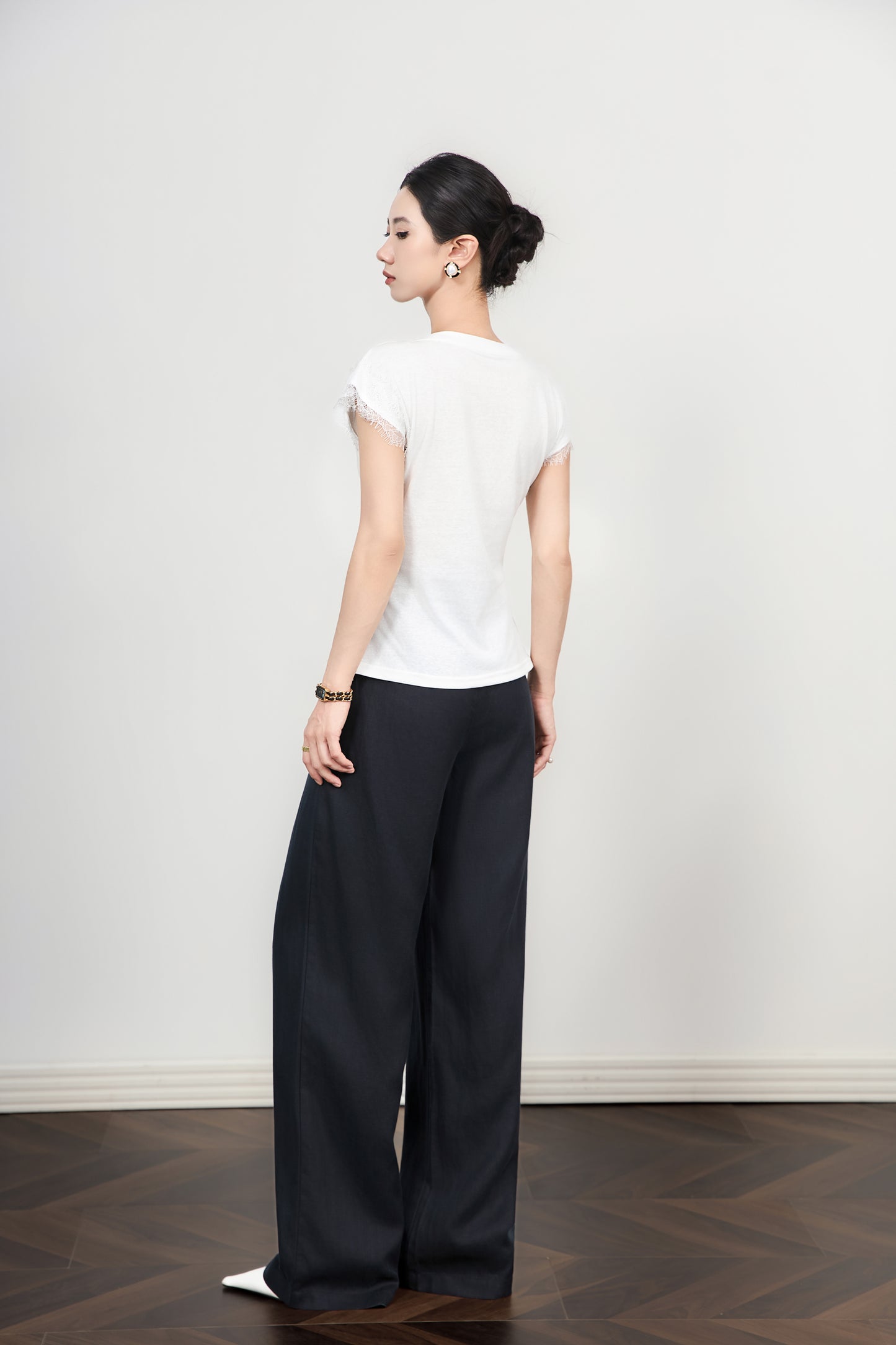 25ss Lace patchwork slimming T-shirt