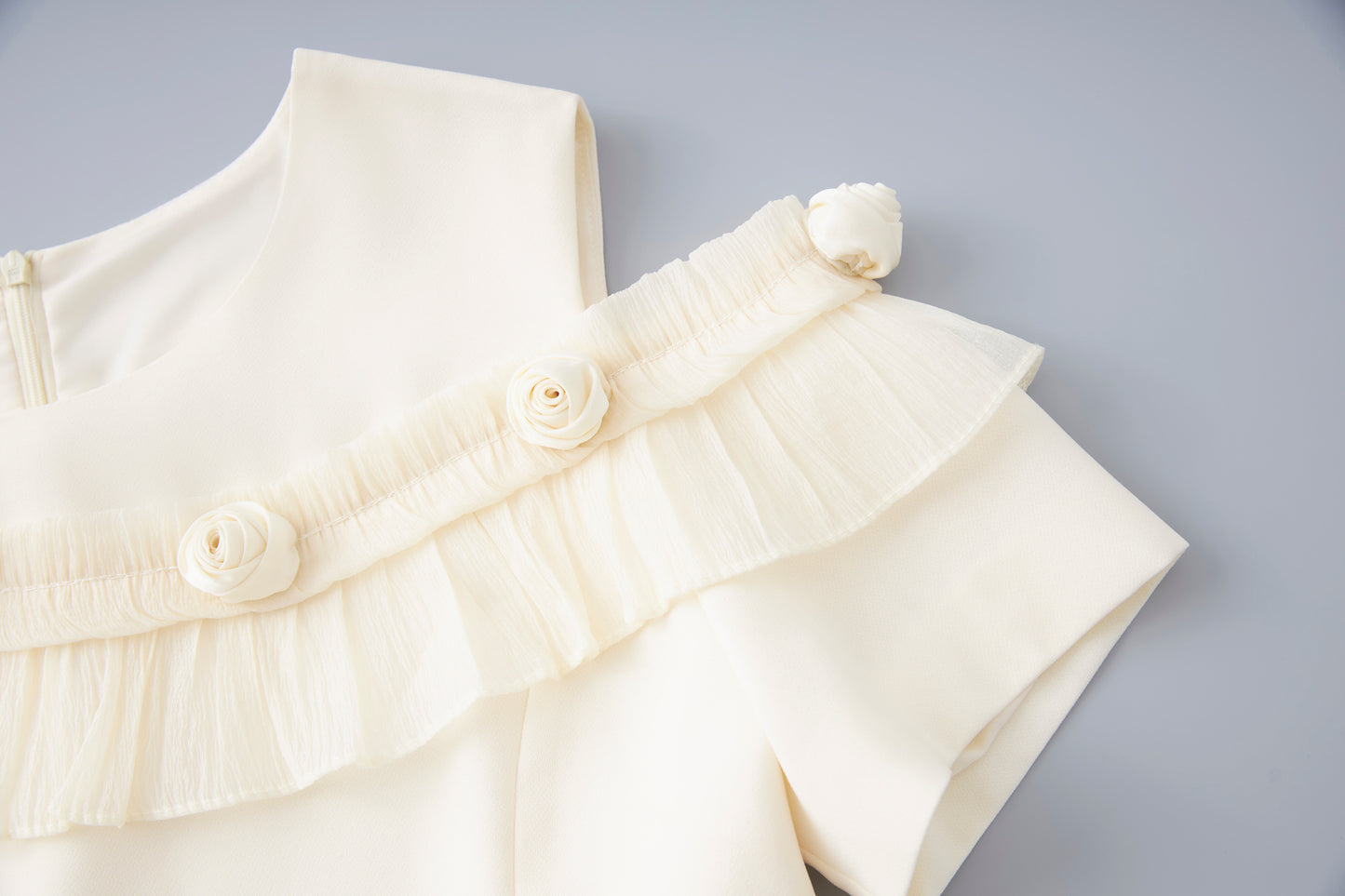 25ss Off-the-shoulder A-line dress