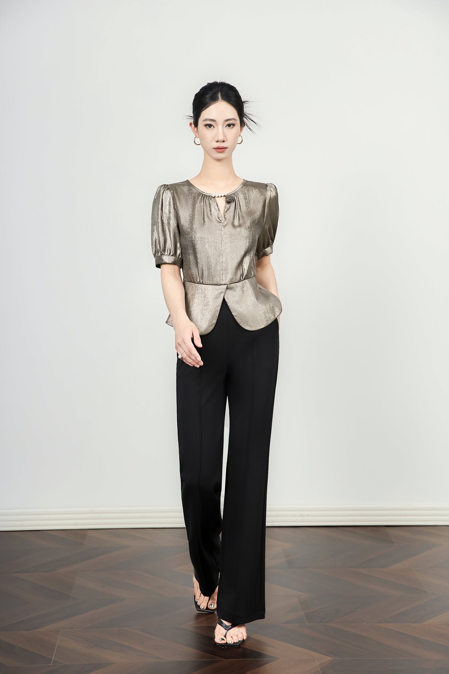 25ss French noble, elegant and exquisite little shirt
