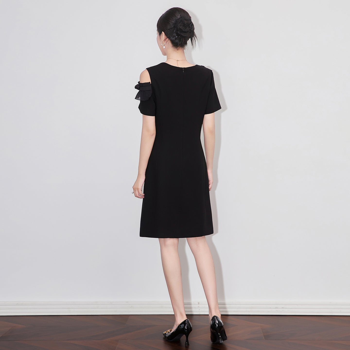 25ss Off-the-shoulder A-line dress