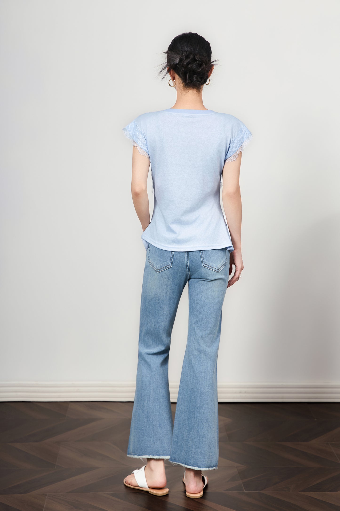 25ss Lace patchwork slimming T-shirt