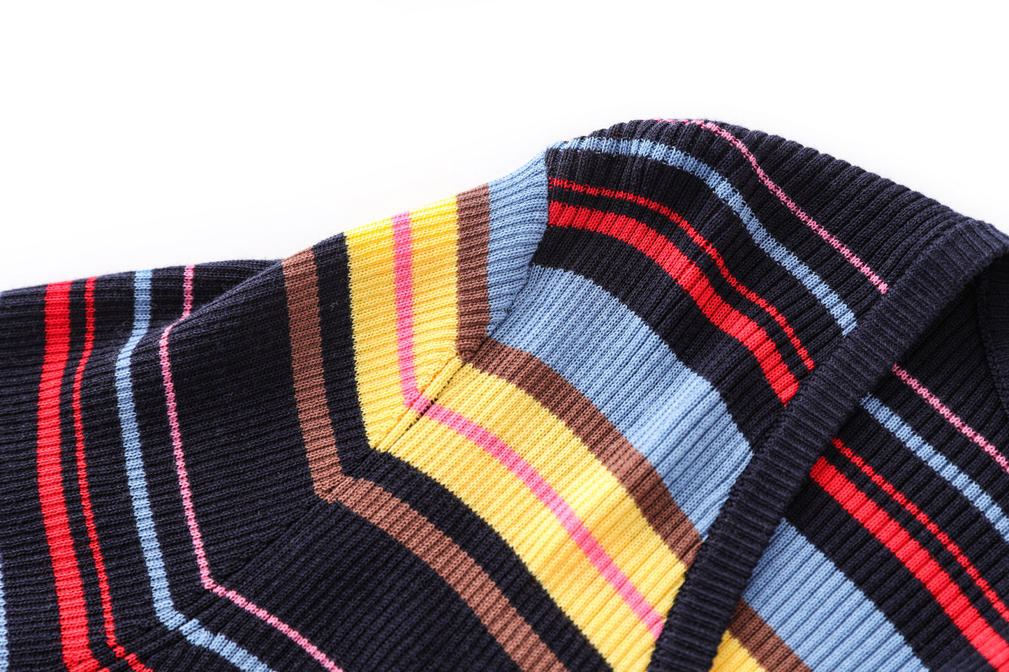 25ss Stylish striped knitted sweater