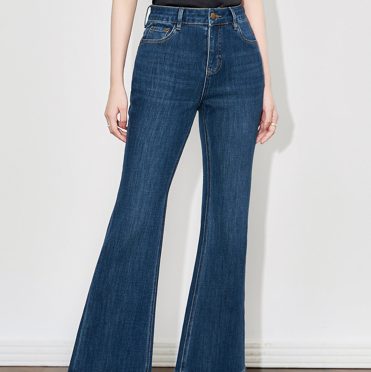 25ss Smoothed bamboo joint slightly flared jeans