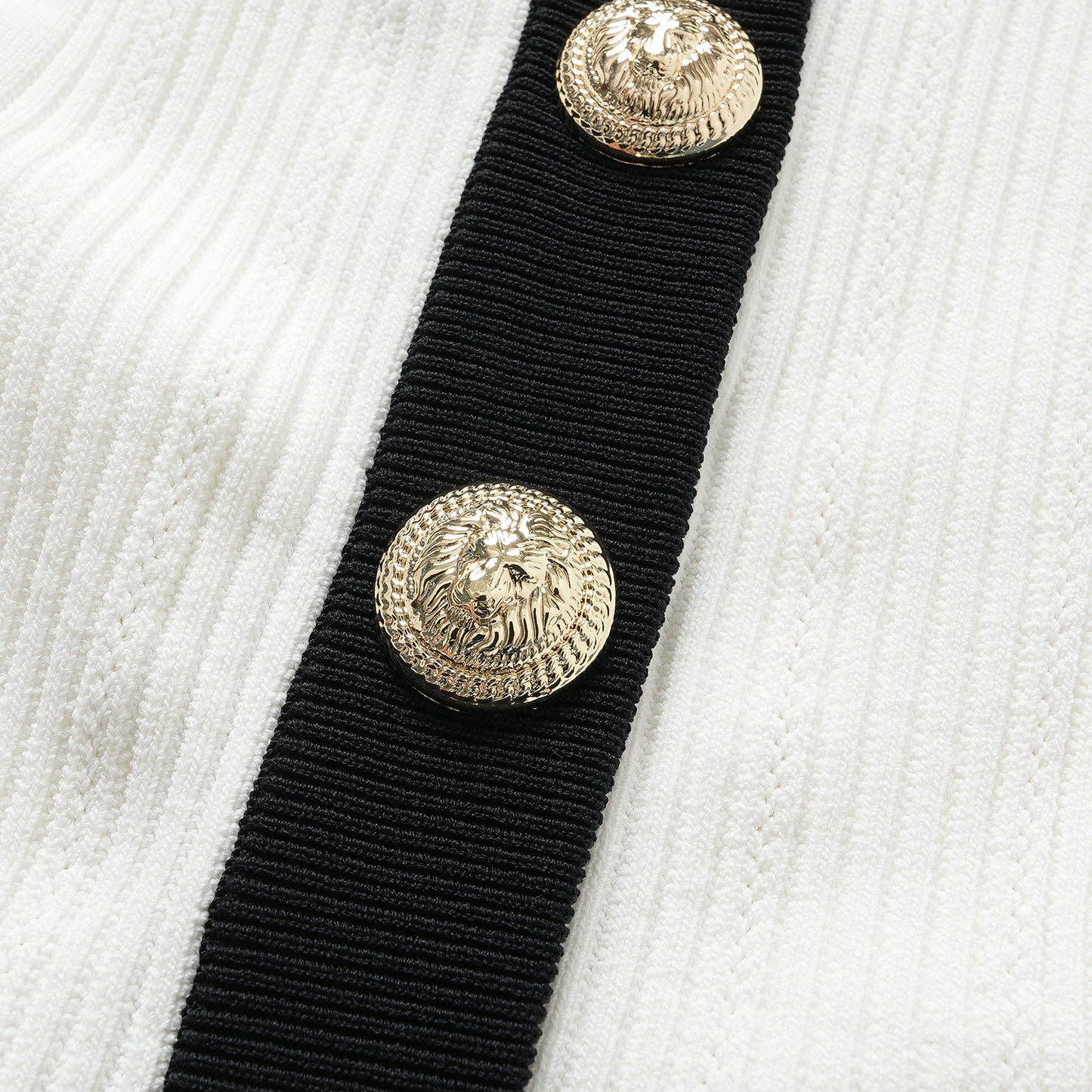 25ss A chanel-style knitted cardigan by a socialite