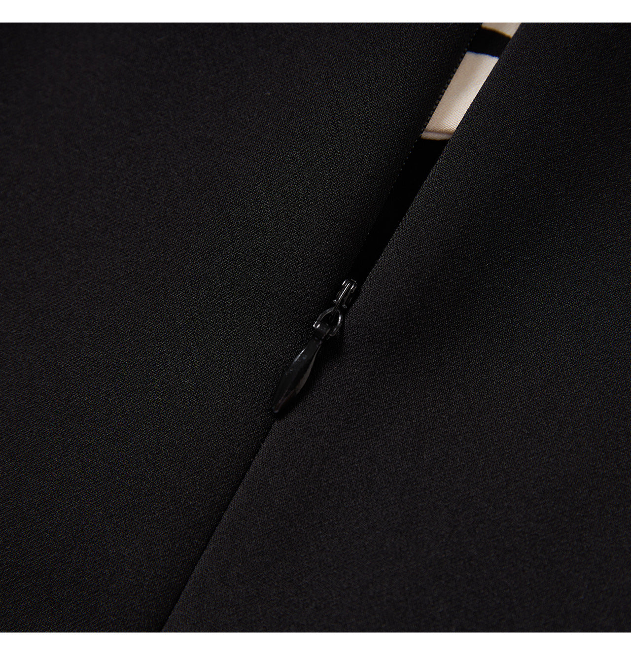 25ss Intellectual and stylish commuting dress
