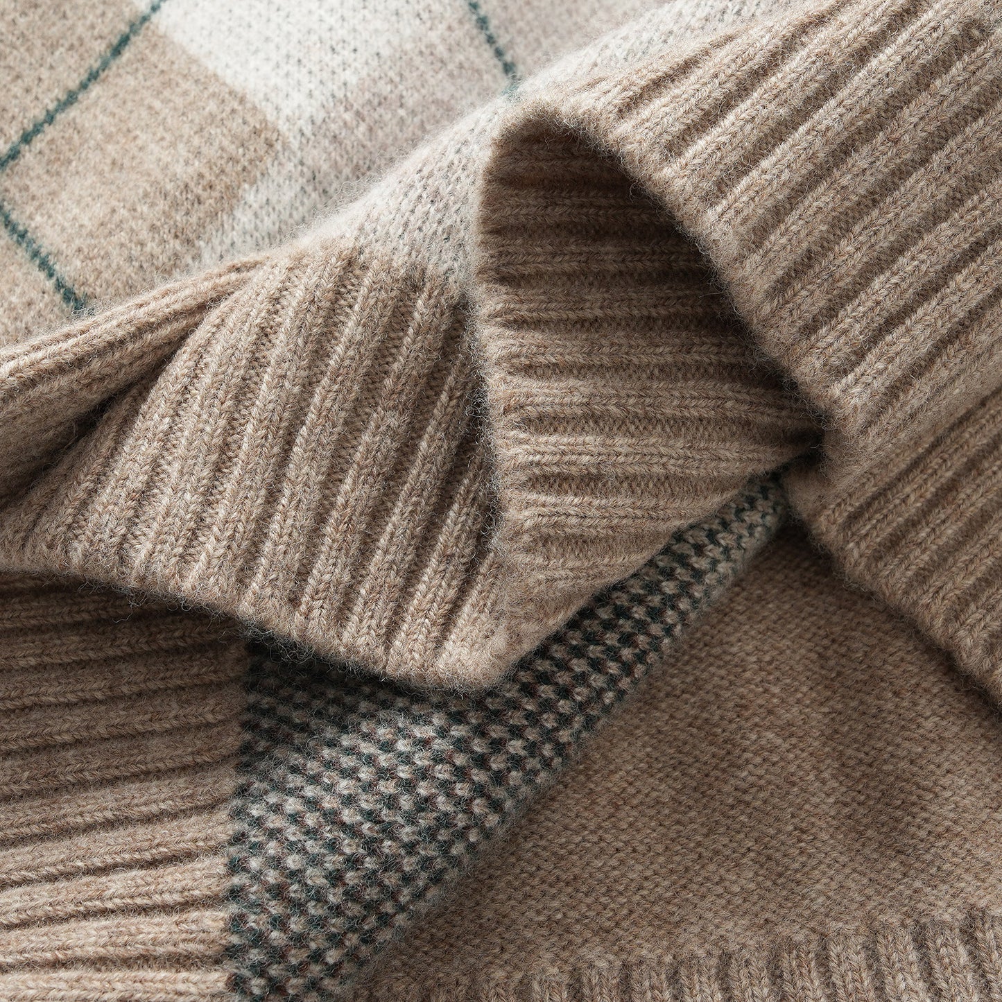 25ss Casual, simple and fashionable knitted cardigan