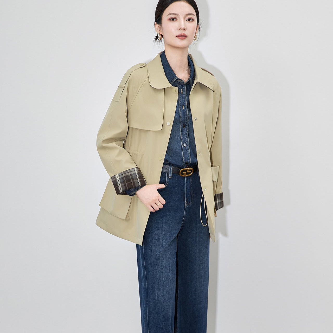 25ss A cinched waist and elegant commuter trench coat