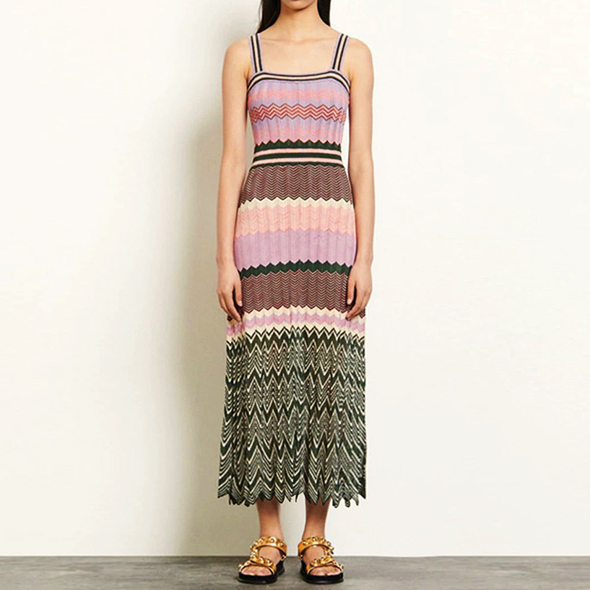 25ss A sleeveless knitted dress for socialite